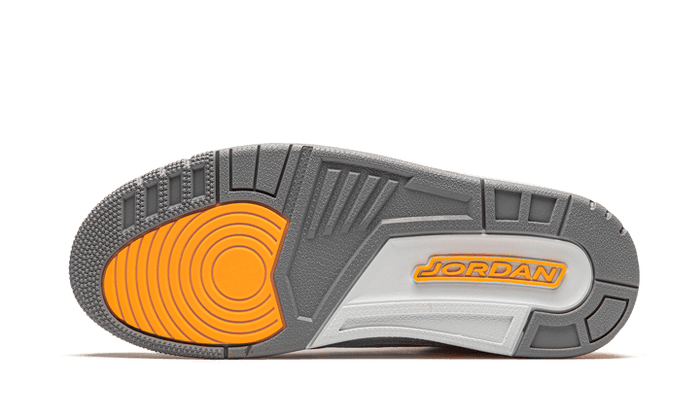 Air Jordan 3 Retro Laser Orange – sneakersy – zdjęcie 4 z 4