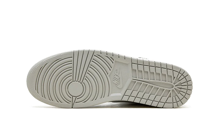 Nike Air Jordan 1 Retro High OG White Cement-sneakers-Air Jordan-pikastore.cz