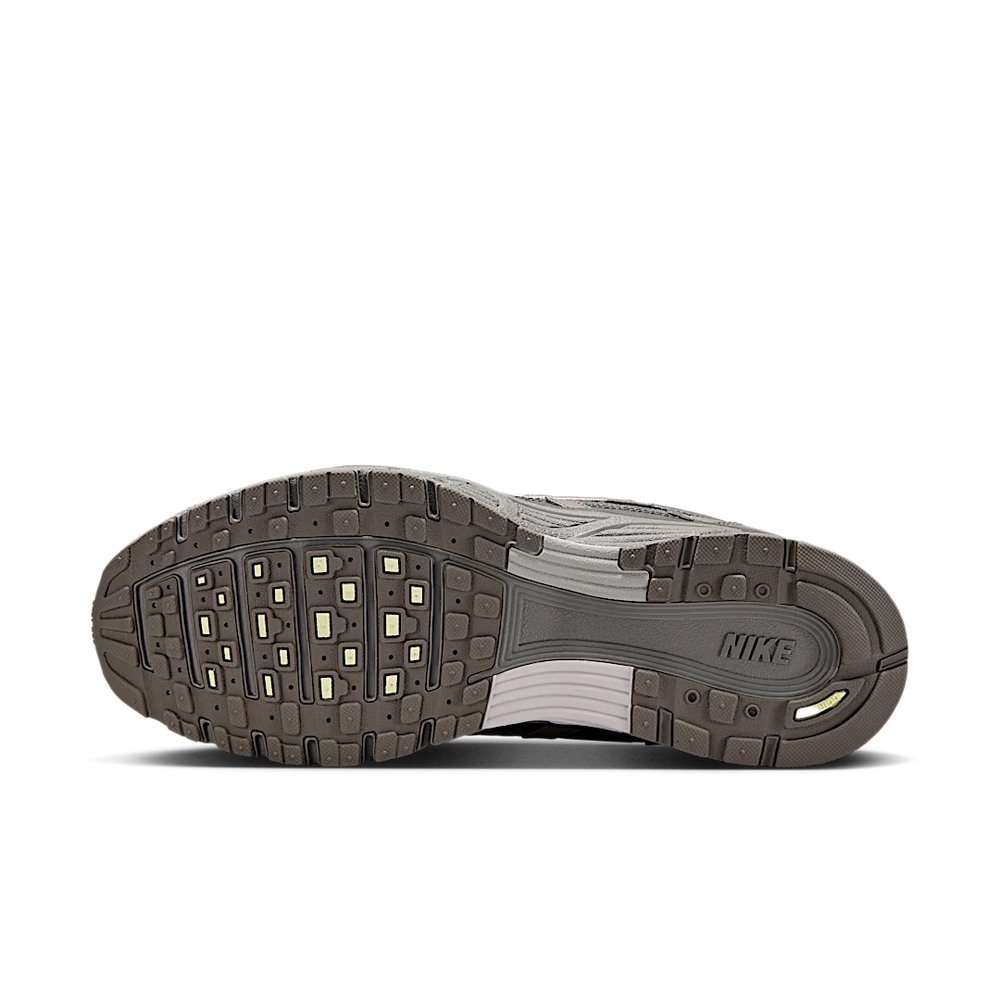 Nike P-6000 Cave Stone Metallic Silver-Nike-pikastore.cz