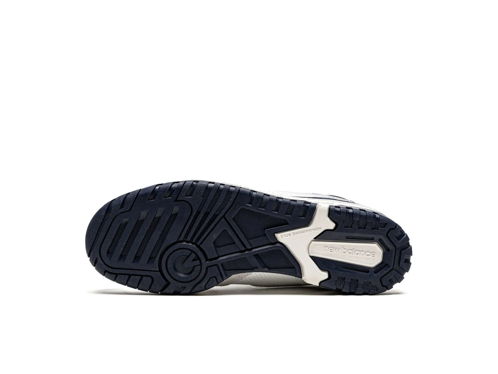 550 White Navy-New Balance-pikastore.cz