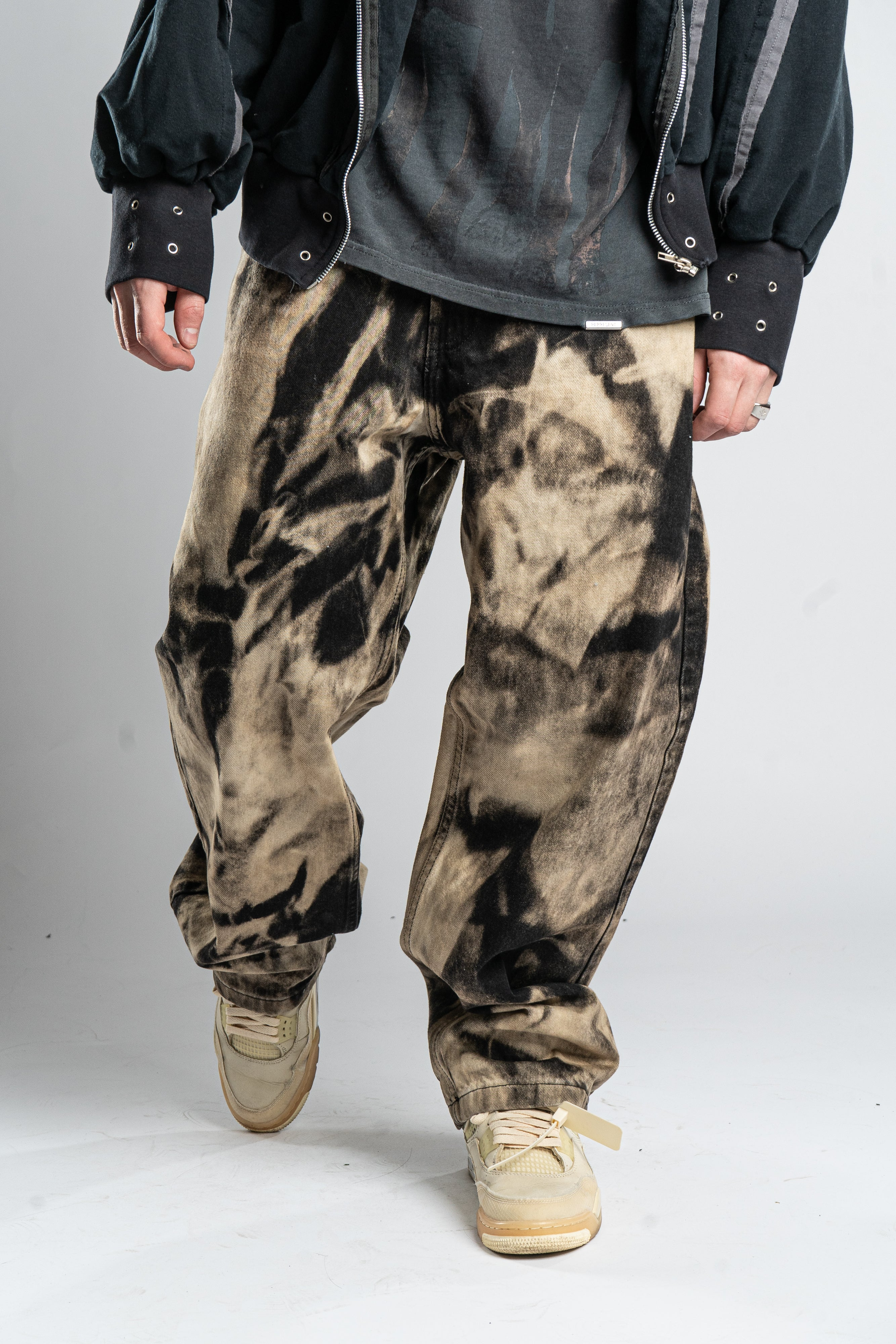 Custom Bleached Black Jeans-Kalhoty-Custompantsprg-pikastore.cz