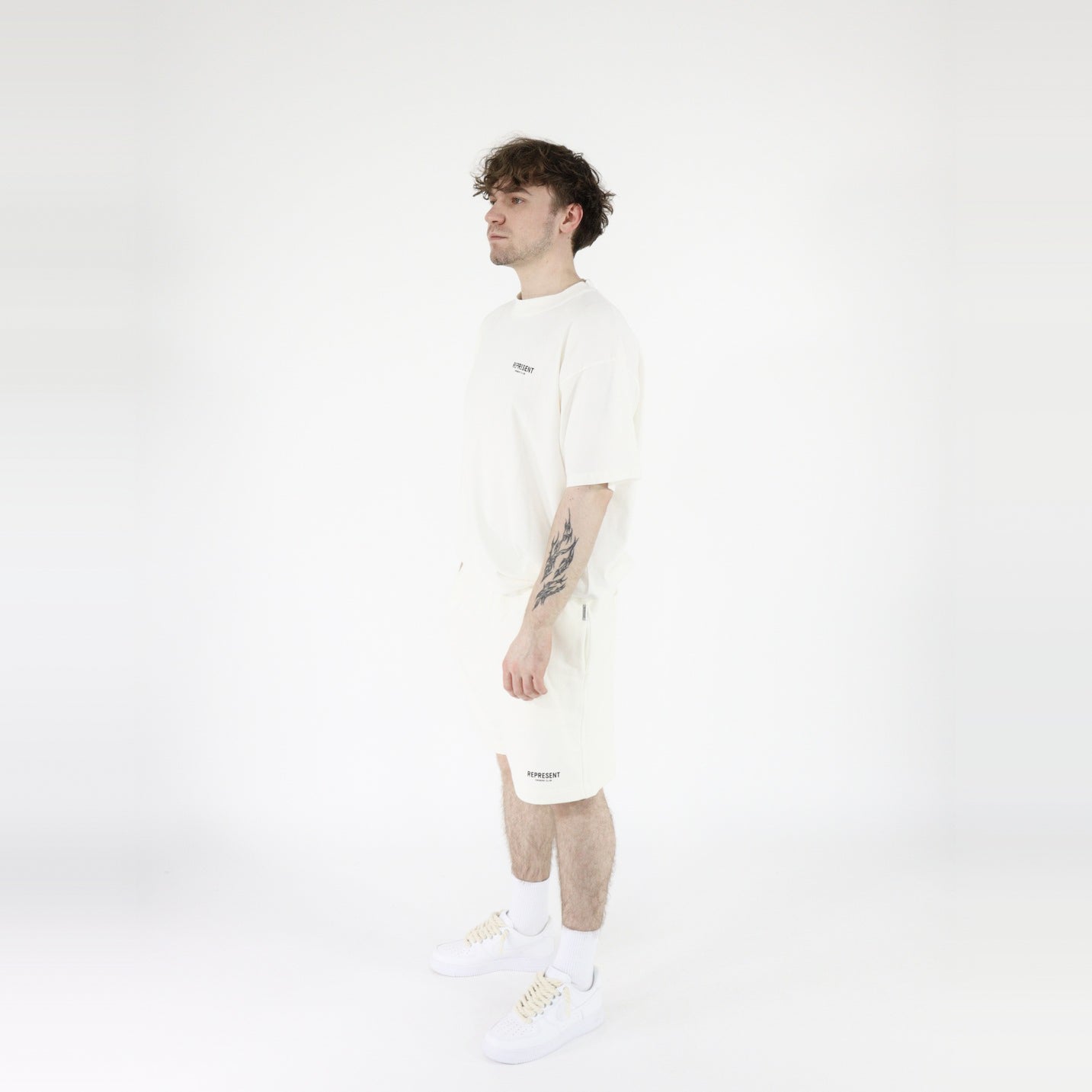Represent Owners Club T-Shirt + Shorts Flat White - SET-Bundle-Represent-pikastore.cz