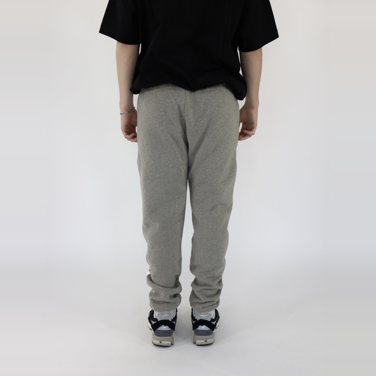 Fear of God Essentials S22 Sweatpants Dark Oatmeal - PIKASTORE-Clothing-Fear of God-pikastore.cz