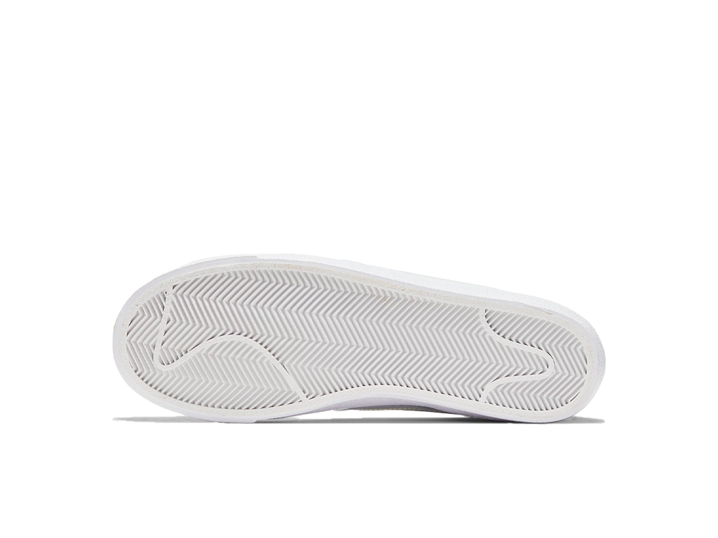 Nike Wmns Blazer Mid 77 Triple White-Nike-pikastore.cz