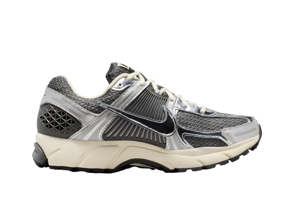 Nike Zoom Vomero 5 Iron Grey Chrome-Nike-pikastore.cz