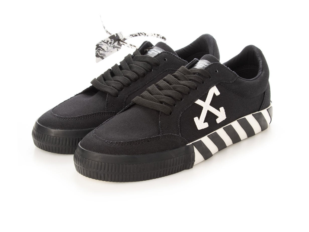 Off-White Vulc Sneaker Low Black White-Off-White-pikastore.cz