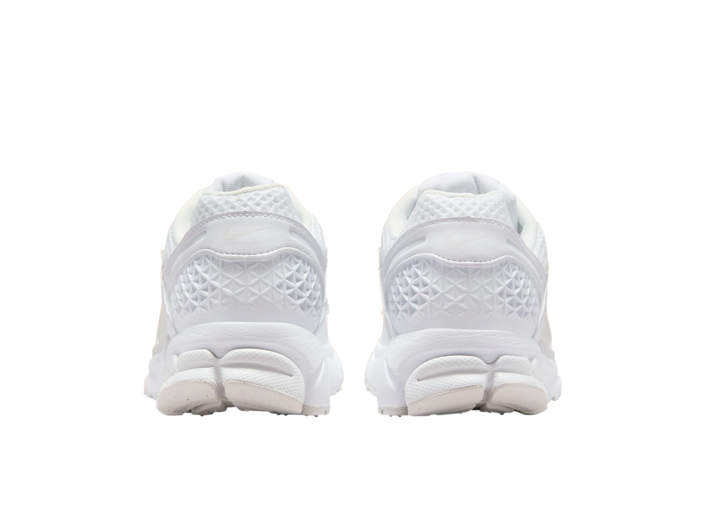 Nike Wmns Air Zoom Vomero 5 Triple White – adidași – fotografia 3 din 5
