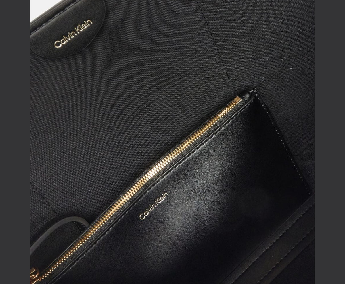 Calvin Klein Handbag & Pouch Black – doplňky – fotka 3 z 5