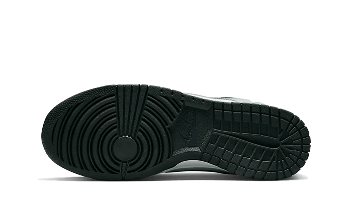 Nike Dunk Low Stencil Swoosh-sneakers-Nike-pikastore.cz