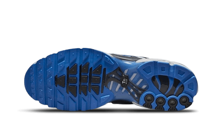 Nike Air Max Plus SE Social FC-Nike-pikastore.cz