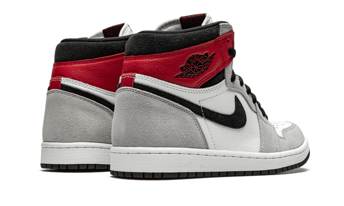 Nike Air Jordan 1 Retro High Light Smoke Grey-sneakers-Air Jordan-pikastore.cz
