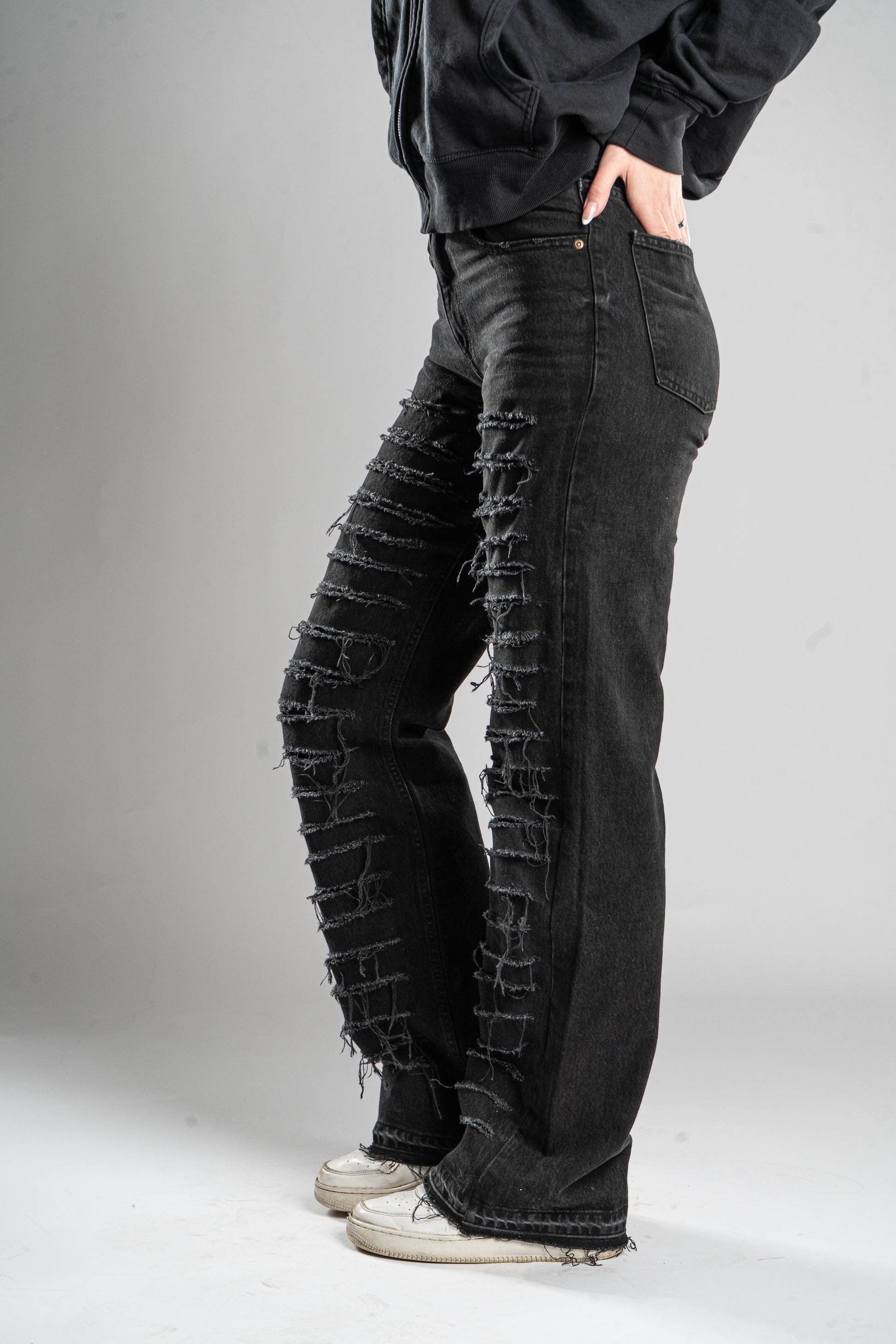 Custom WMNS Distressed Black Jeans-Kalhoty-Custompantsprg-pikastore.cz