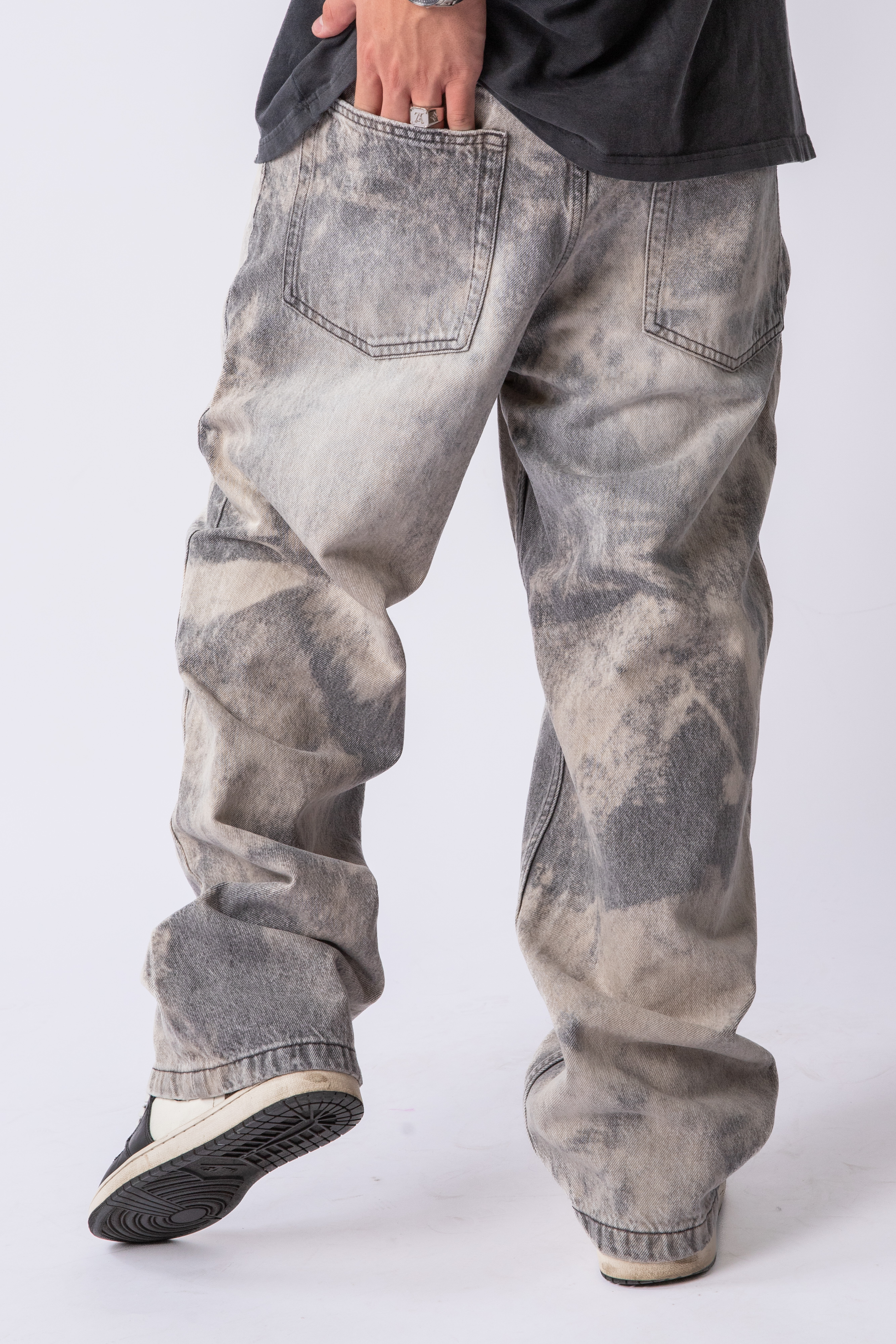 Custom Bleached Jeans-Kalhoty-Custompantsprg-pikastore.cz