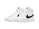 Nike Blazer Mid 77 Vintage White Black-sneakers-Nike-pikastore.cz