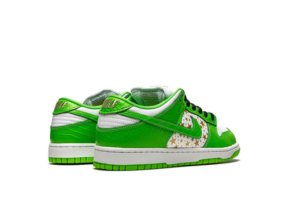 Nike SB Dunk Low Supreme Stars Mean Green (2021)