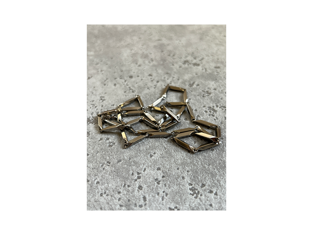 Hex Link Chain-Apparel & Accessories-Pikastore-pikastore.cz