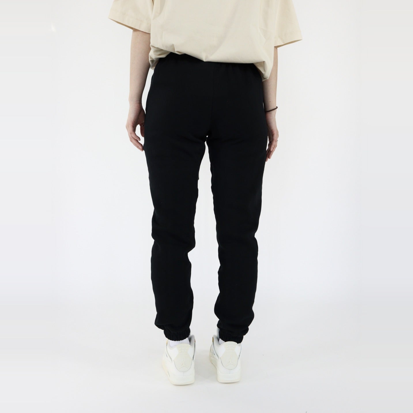 Fear of God Essentials S25 Sweatpants Jet Black-Clothing-Fear of God-pikastore.cz