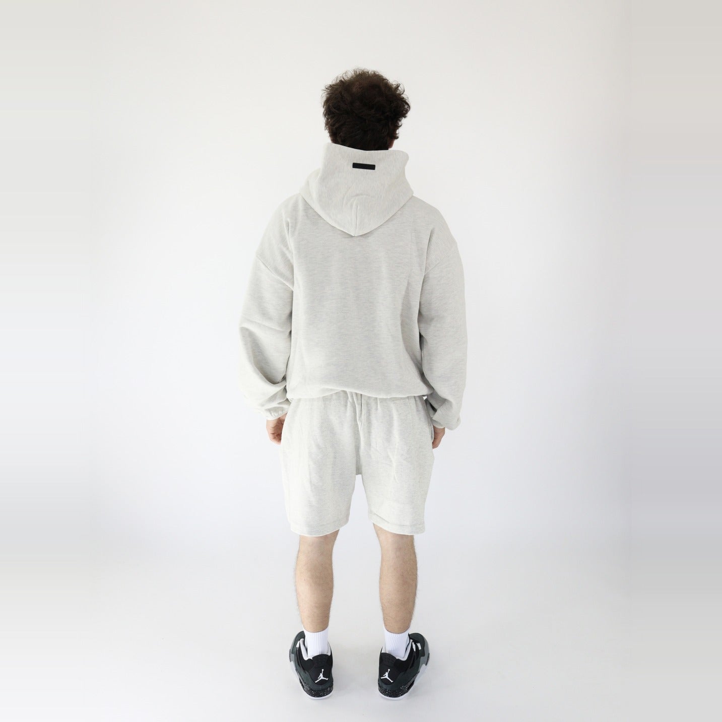 pikastore.cz - Fear of God Essentials NBA S24 Hoodie Light Heather + BA S24 Shorts Light Heather SET-Bundle-pikastore.cz-pikastore.cz