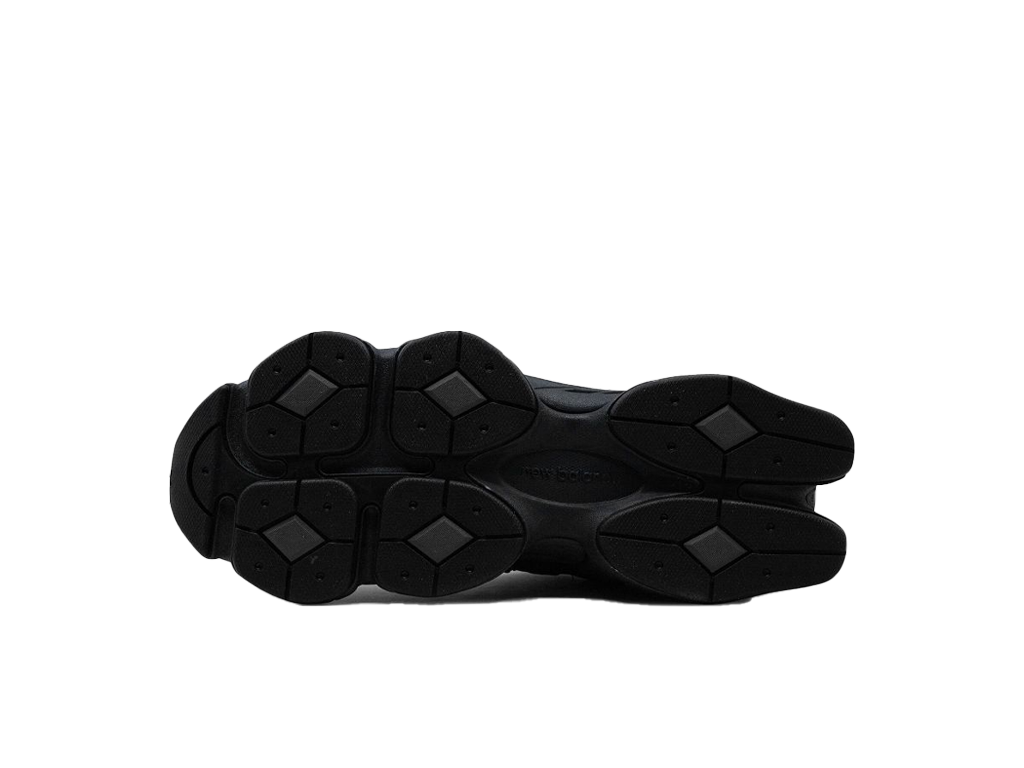 New Balance 9060 Triple Black Leather-sneakers-New Balance-pikastore.cz