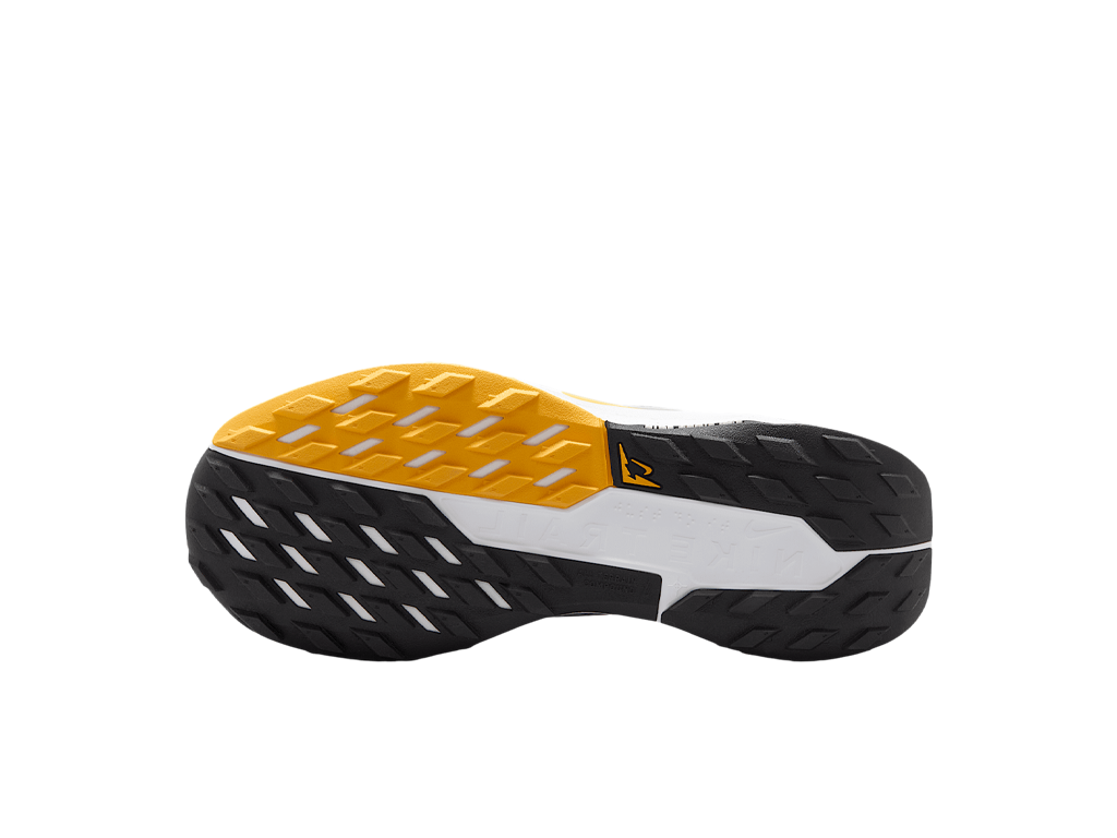 Nike Pegasus Trail 5 Gore-Tex Phantom White University Gold Black (Womens)-Nike-pikastore.cz
