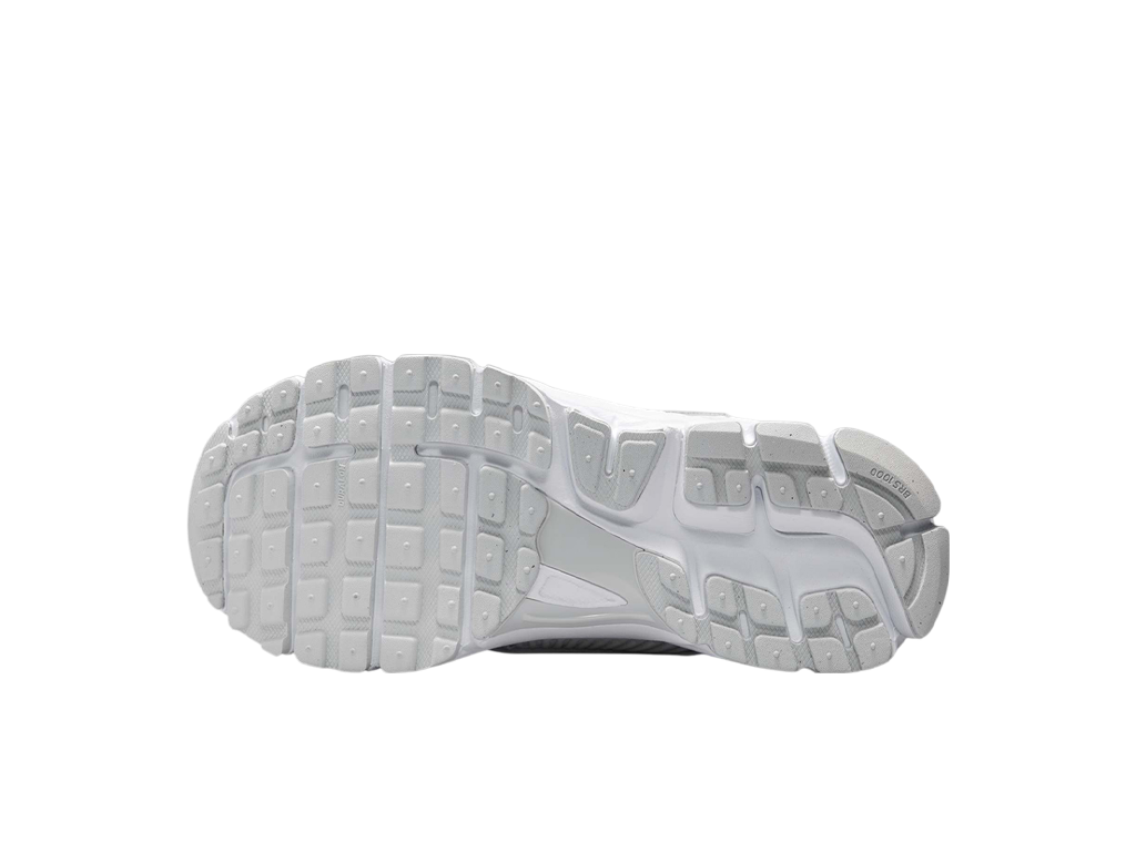 Nike Wmns Air Zoom Vomero 5 Chrome Toe-Nike-pikastore.cz