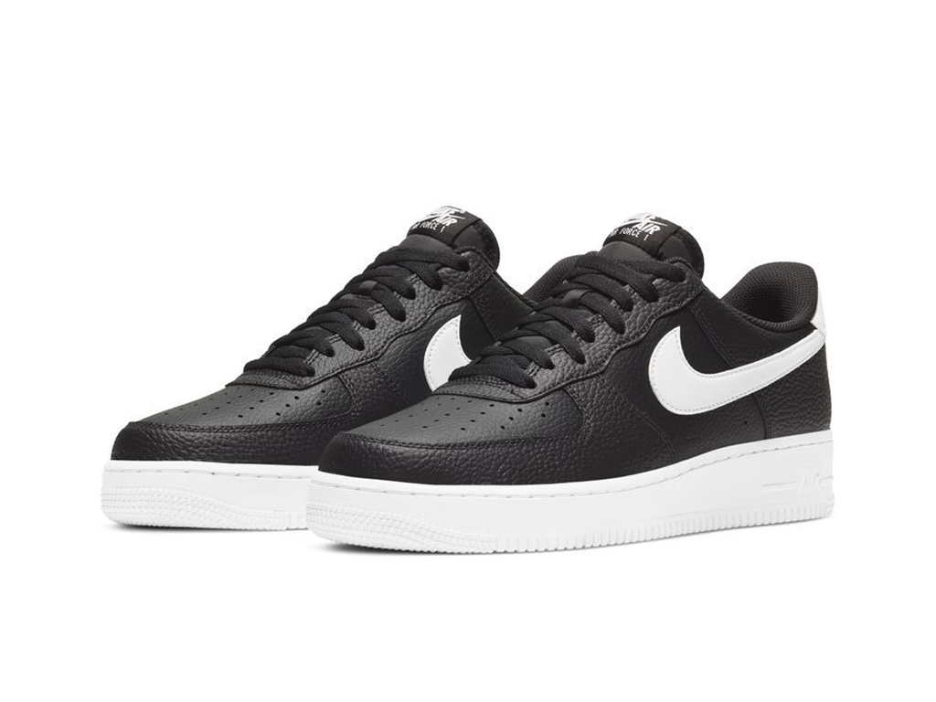 Nike Air Force 1 07 Black White