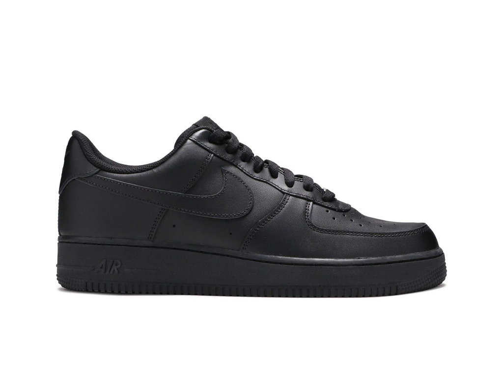 Nike Air Force 1 07 Triple Black