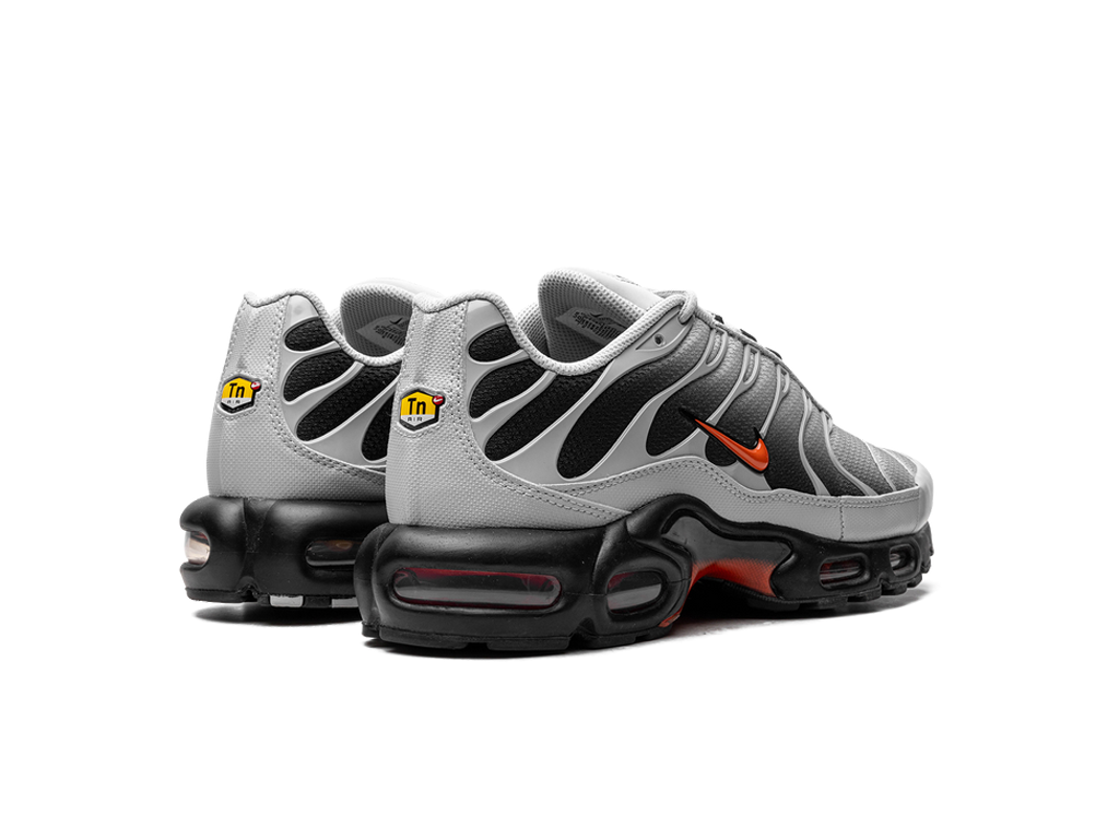 Nike Air Max Plus Wolf Grey Picante Red-Nike-pikastore.cz
