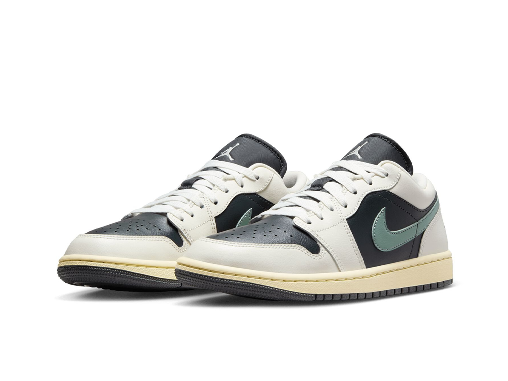 Nike Wmns Air Jordan 1 Low Jade Smoke-Air Jordan-pikastore.cz