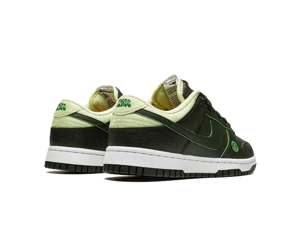 Nike Wmns Dunk Low LX Avocado-Nike-pikastore.cz