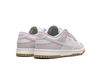 Nike Wmns Dunk Low Next Nature Platinum Violet